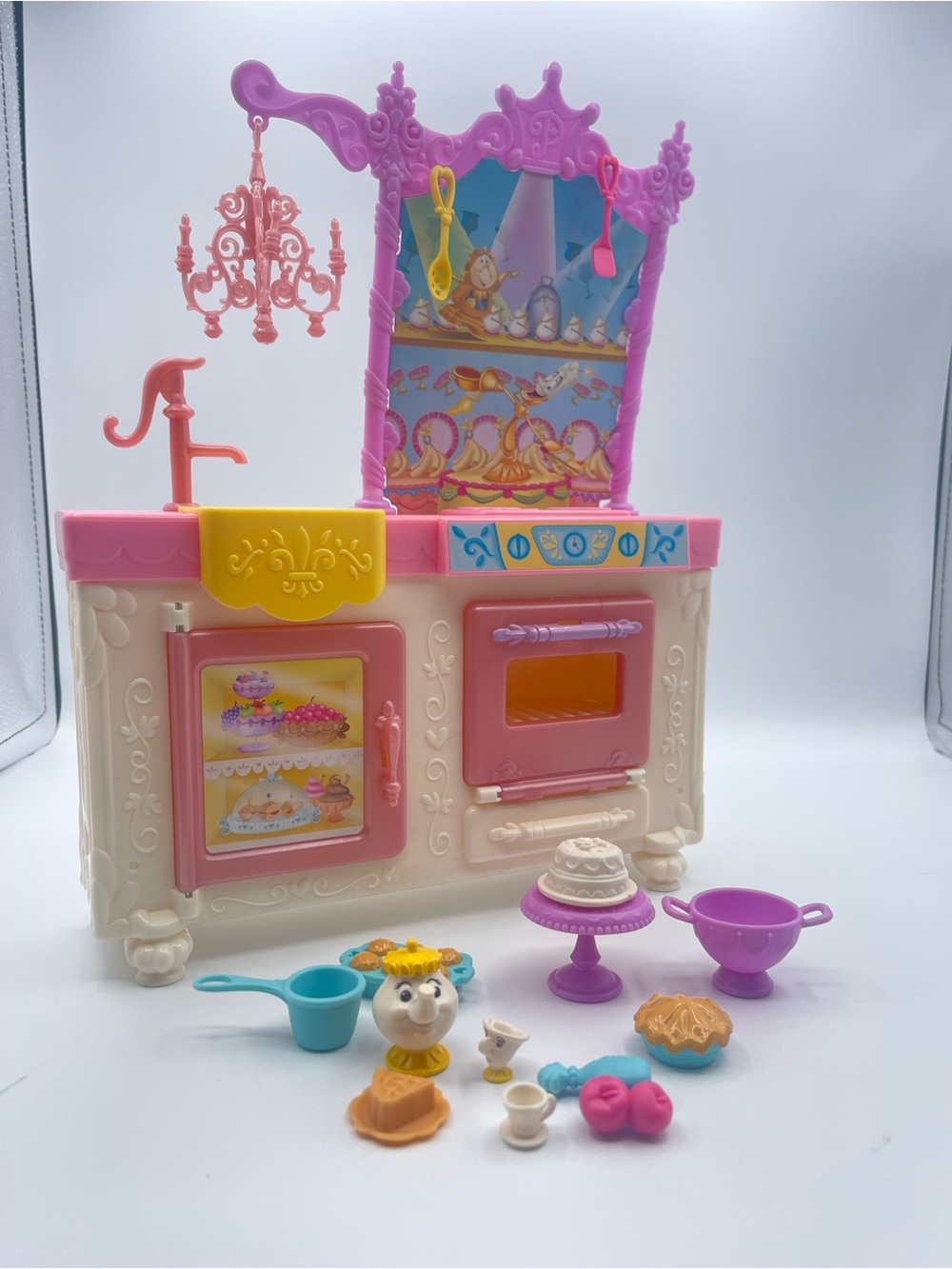 Disney Princess Belle's Royal Kitchen Sink Stove With 16 Accessories